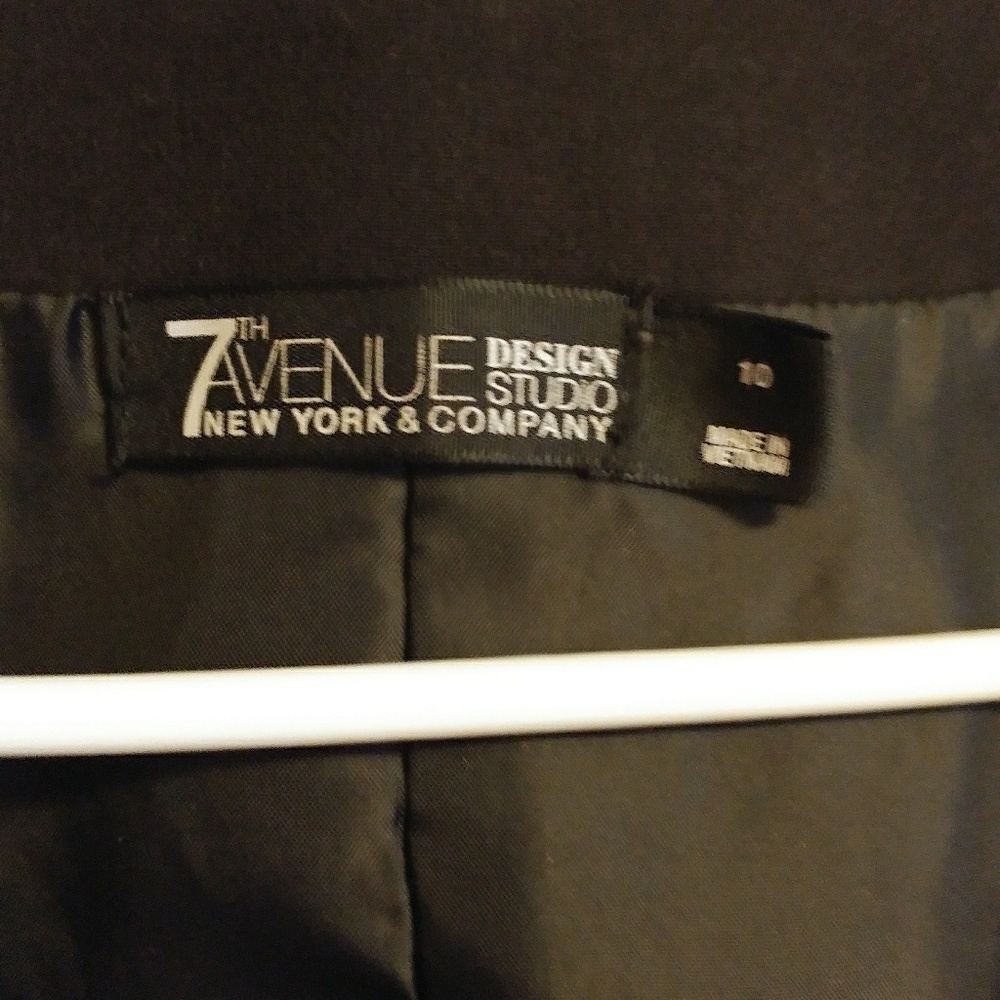 Vest - Picture 2 of 2